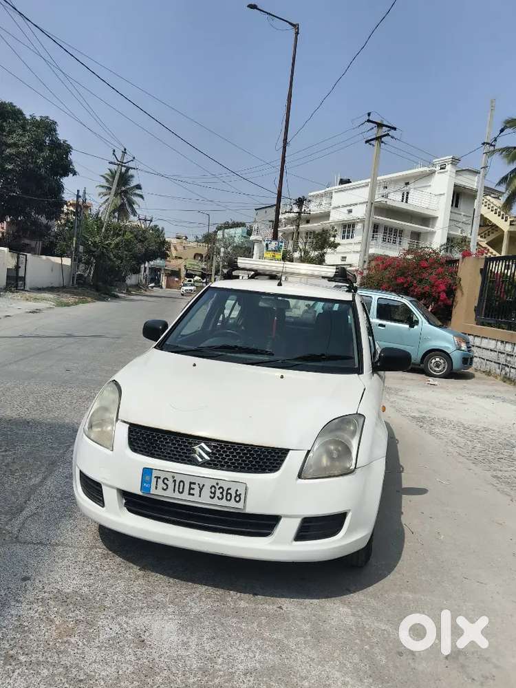 Maruti Suzuki Dzire 2015 Diesel 99999 Km Driven