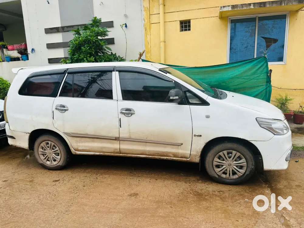 Toyota Innova Diesel 7 Str 2016