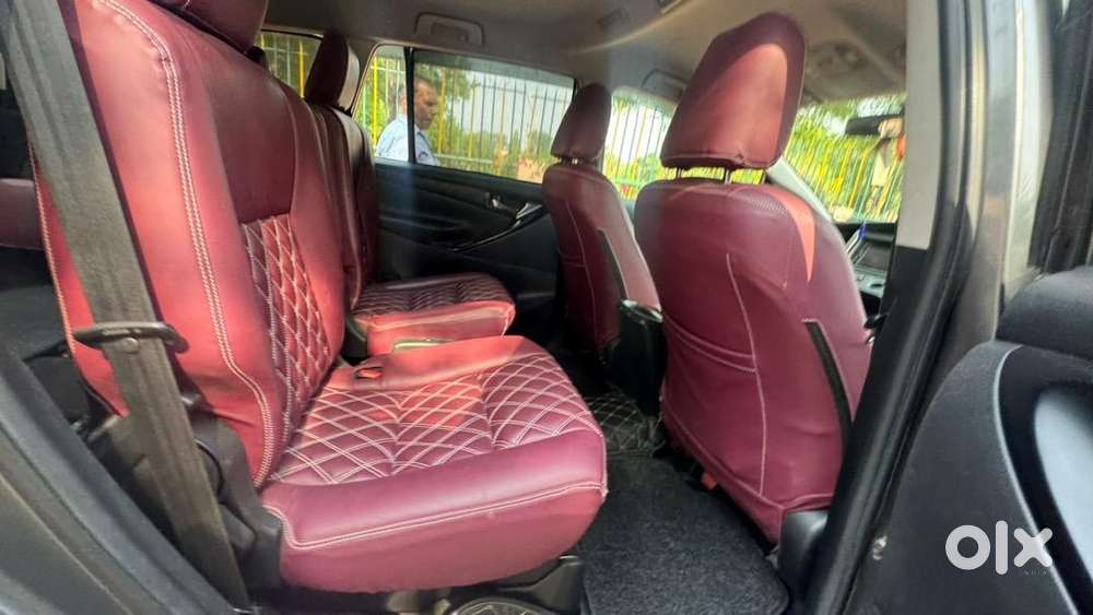 Toyota Innova Crysta 2017 Diesel Well Maintained