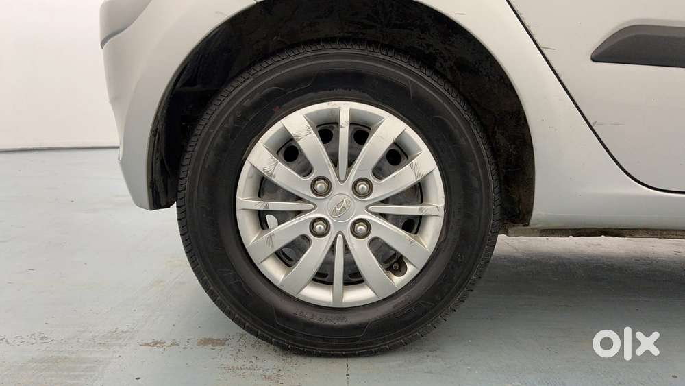 Hyundai I10 Sportz 1.1 Irde2, 2015, Petrol