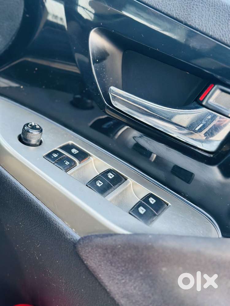 Toyota Innova Crysta 2.4 V, 2017, Diesel