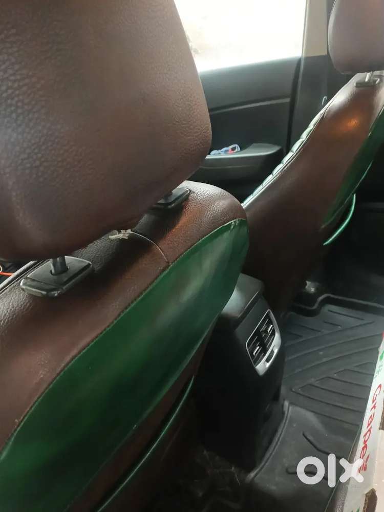 Hyundai Venue 2021 Diesel 65000 Km Driven