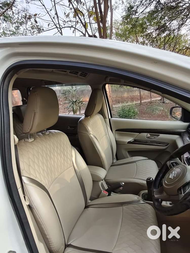 Maruti Suzuki Ertiga 2022-2023 Zxi, 2022, Petrol