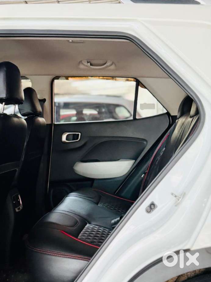 Hyundai Venue S (o) 1.0 Turbo Mt, 2022, Petrol