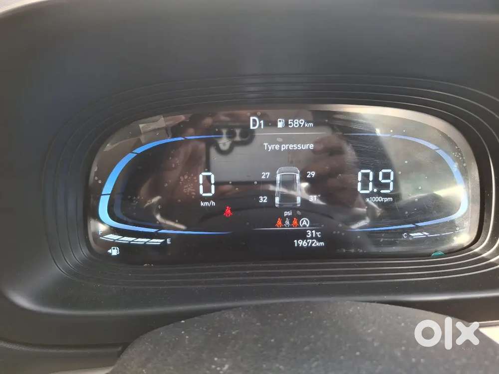 Hyundai Venue 2023 Petrol 19700 Km Driven