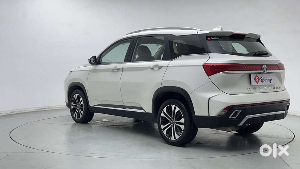Mg Hector Plus Sharp Pro 1.5 Turbo Petrol Mt 6 Str, 2023, Petrol