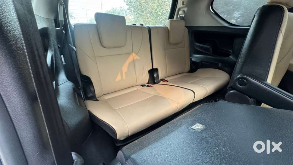 Toyota Innova Crysta 2.8 Gx At 7 Str, 2019, Petrol