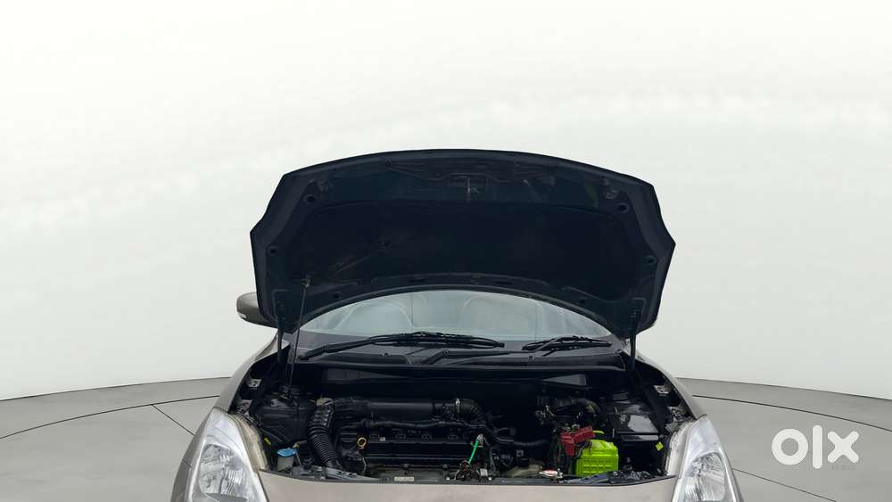 Maruti Suzuki Swift Dzire Amt Vxi, 2022, Petrol