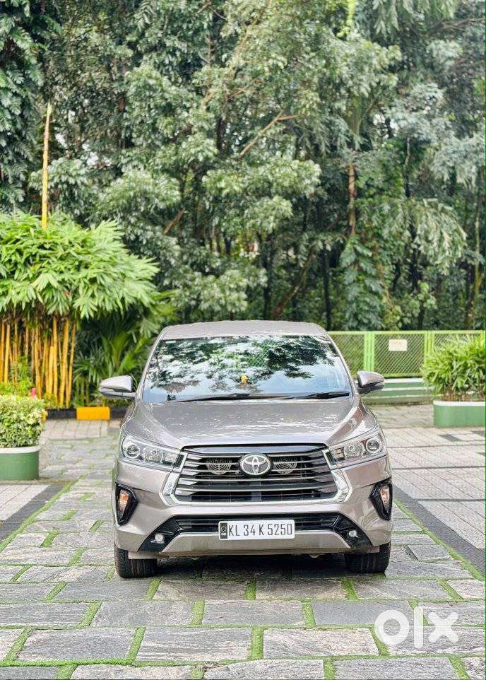 Toyota Innova Crysta 2.4 V 7 Str, 2018, Diesel