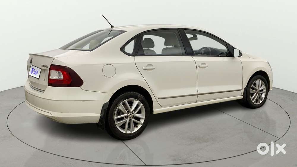 Skoda Rapid 1.6 Mpi At Style, 2019, Petrol