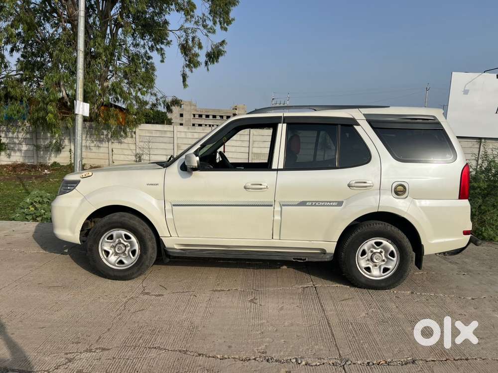 Tata Safari Storme 2017