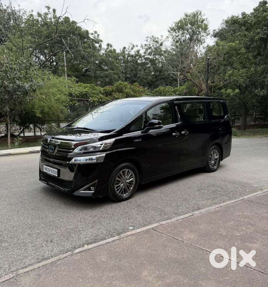 Toyota Vellfire Vip – Executive Lounge, 2023, Petrol
