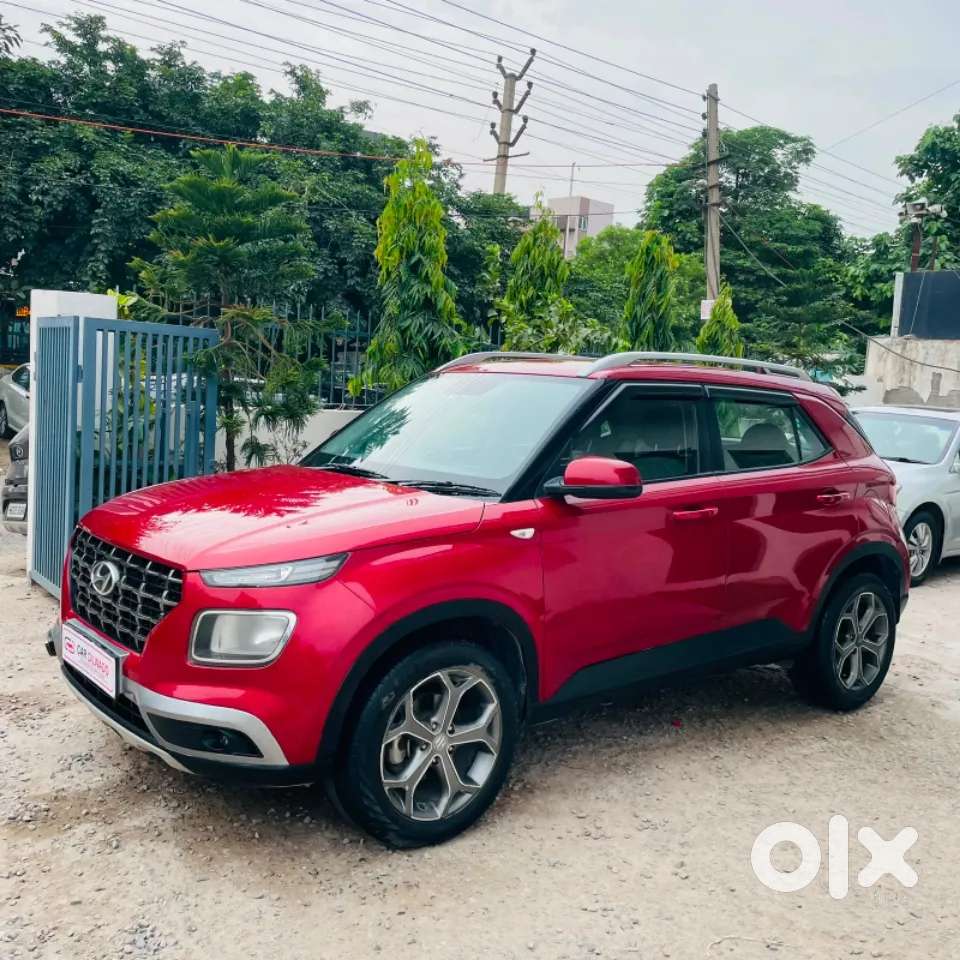 Hyundai Venue S Turbo Dct, 2019, Petrol