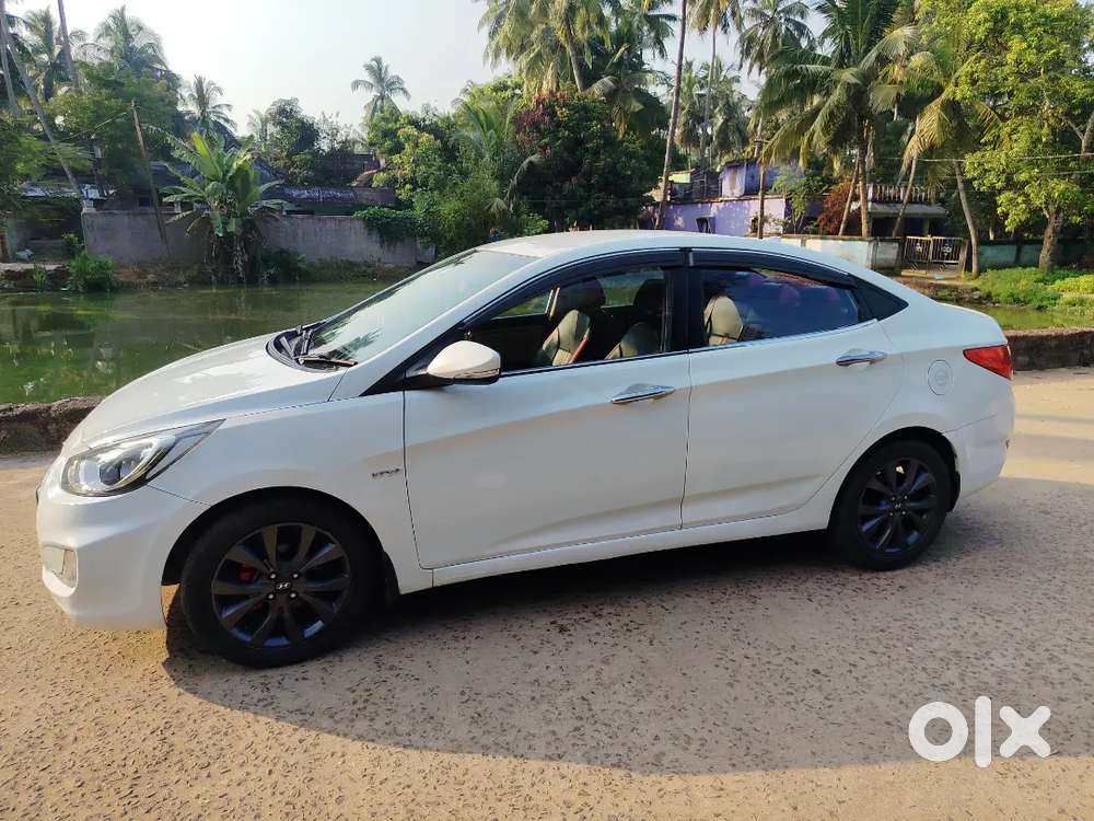 Hyundai Verna 2011 Petrol Sx