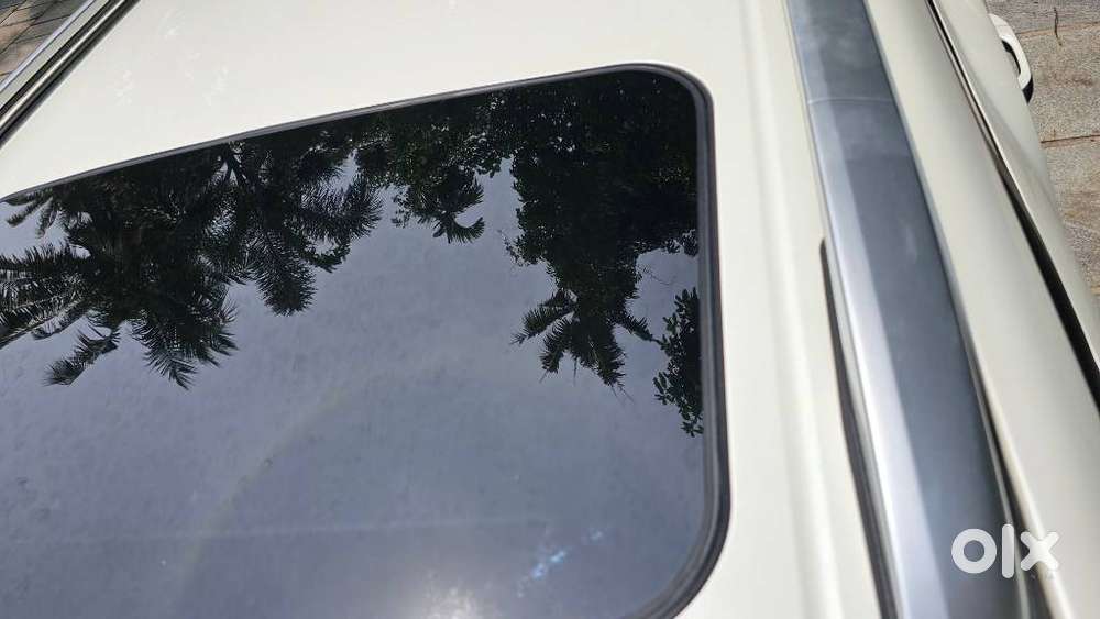 Mahindra Xuv300 1.2 W8 (o) Amt Petrol, 2020, Petrol