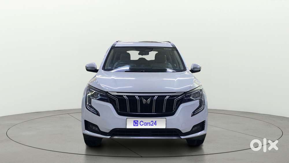 Mahindra Xuv700 2.0 Ax 7 Petrol Mt Str, 2021, Petrol