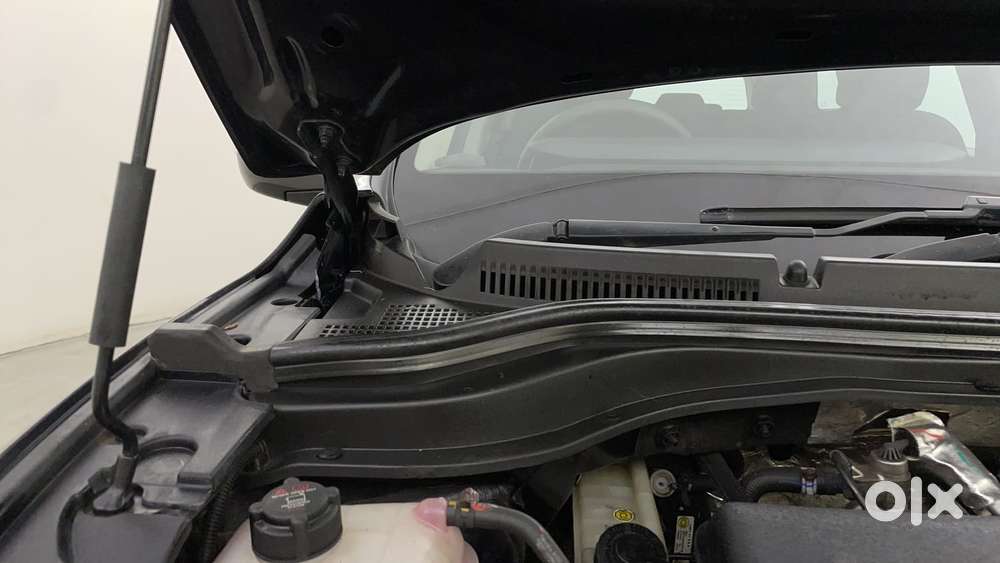 Mahindra Xuv700 2.2 Ax 5 Diesel At 7 Str, 2023, Diesel