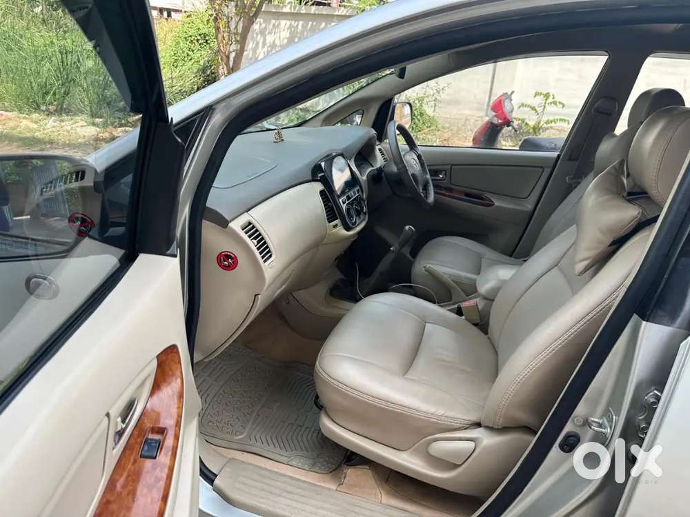 Toyota Innova 2.5 V 2008, Who Wants Genuine 7 Seater In Low Budget.
