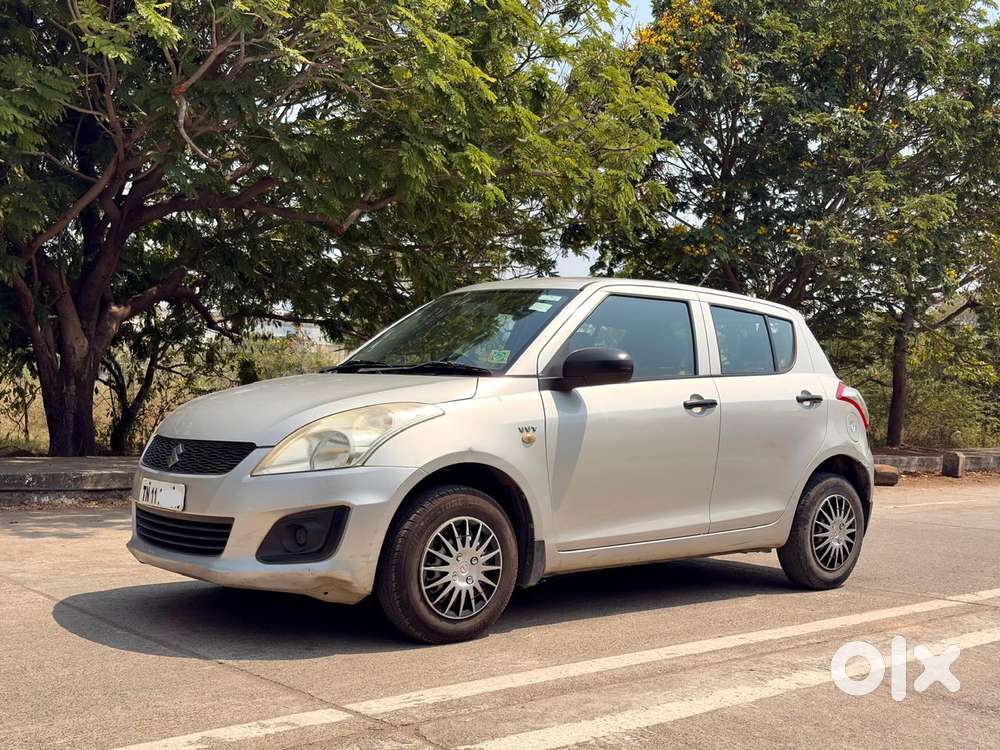 Maruti Suzuki Swift Lxi Optional-o, 2017, Petrol