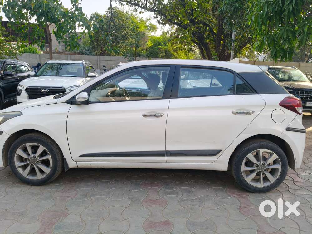 Hyundai Elite I20 Sportz (o) 1.2, 2014, Petrol