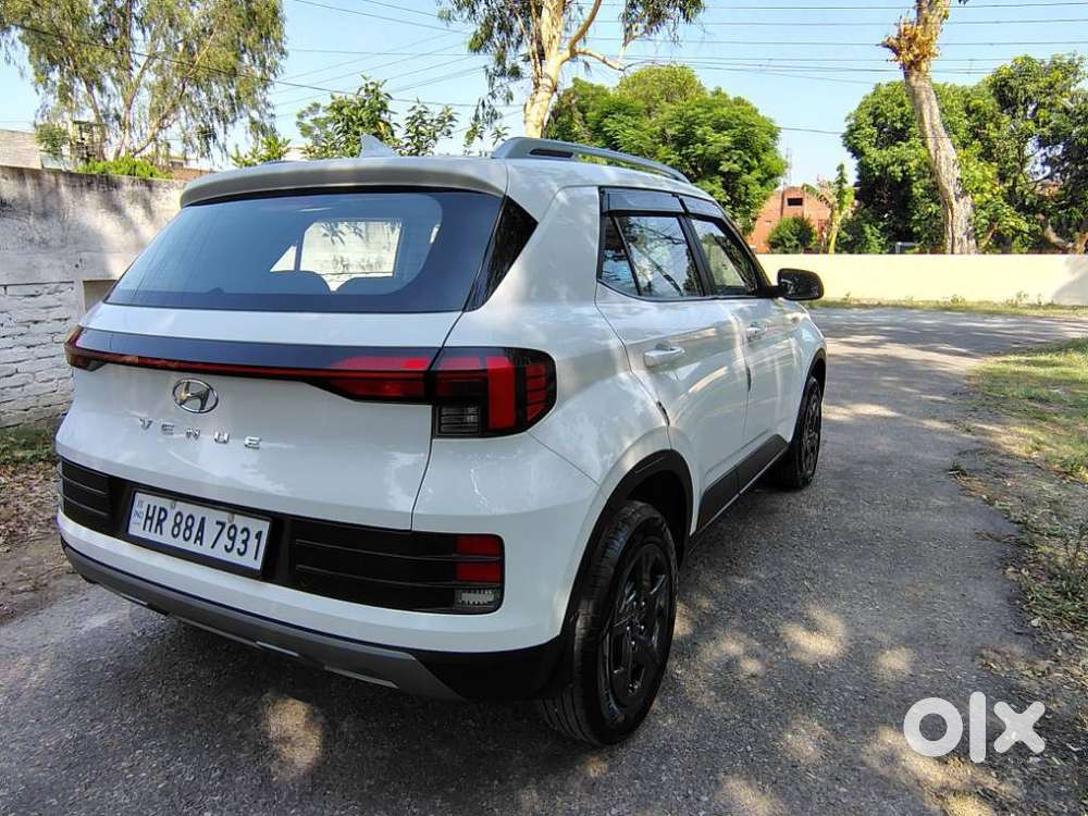 Hyundai Venue S Plus Mt 1.2 Kappa, 2024, Petrol