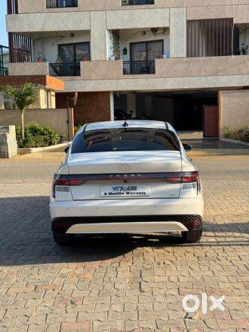 Hyundai Verna Sx 1.5 Petrol Ivt, 2023, Petrol