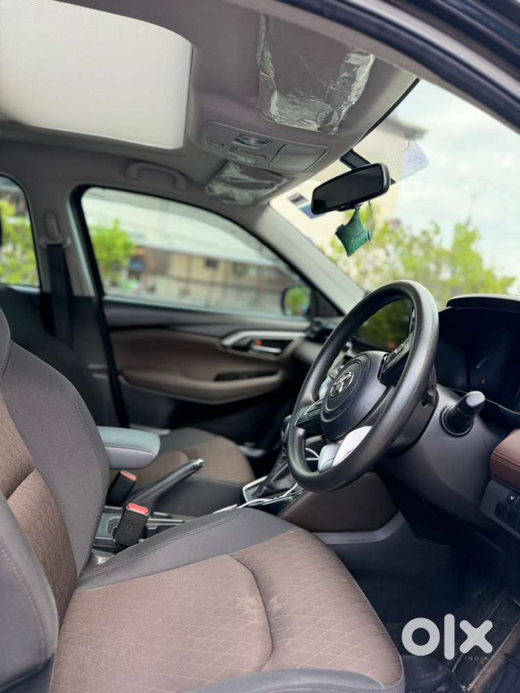 Toyota Urban Cruiser 2024 Hybrid Edition