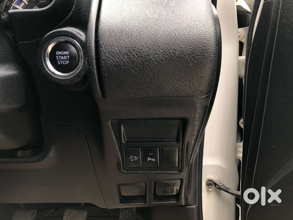 Toyota Innova Crysta [2020-ongoing] 2.4 Vx 7 Str, 2020, Diesel