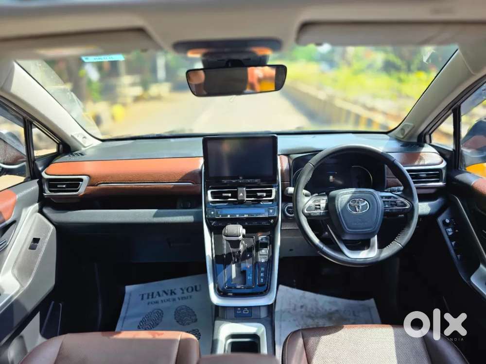 Toyota Innova Hycross 2.0 Zx (o) Hybrid 7 Str, 2024, Petrol