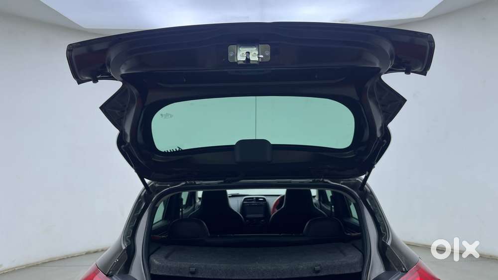 Renault Kwid 2019-ongoing 1.0 Rxt (o), 2018, Petrol