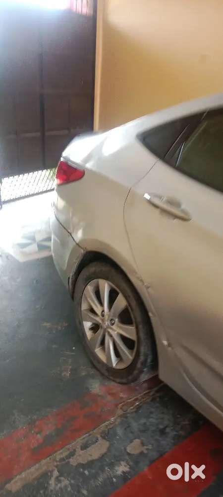 Hyundai Verna 1.6 S Crdi 2012