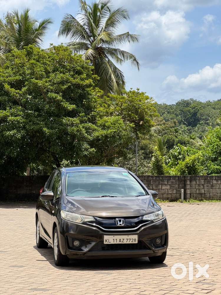 Low Kilometre Honda Jazz 2015