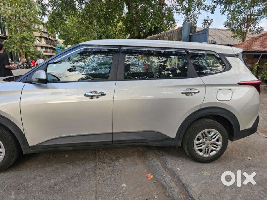 Kia Carens G 1.5 6mt Premium (o) 7-seater, 2025, Petrol