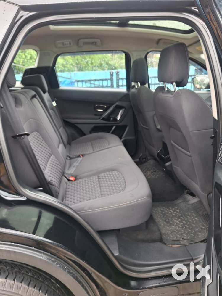 Tata Safari 2.0 Kryotec Xt Plus Dark Edition, 2023, Diesel