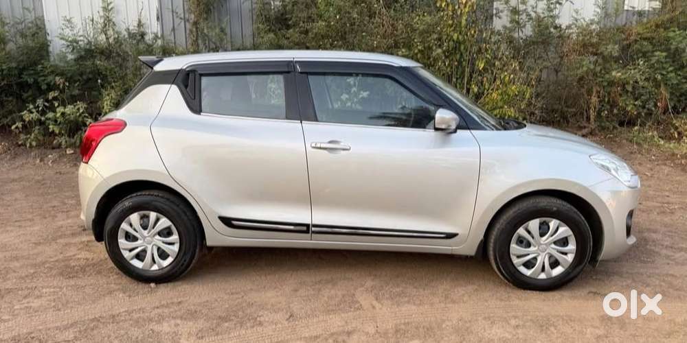 Maruti Suzuki Swift 1.2 Vxi Glory Edition, 2022, Petrol