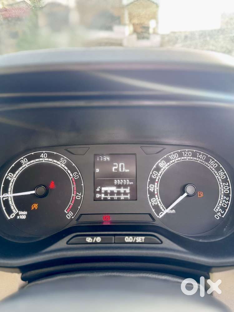 Skoda Slavia 1.0 Active Tsi, 2022, Petrol