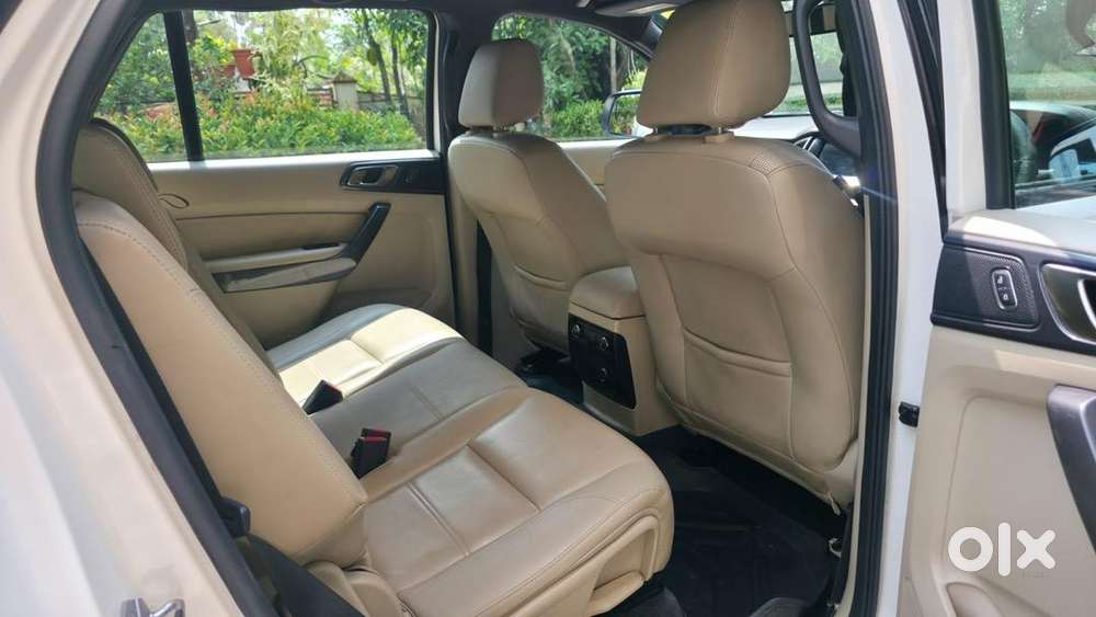 Hr 26 Company Record Ford Endeavour 2017 Titanium 3.2