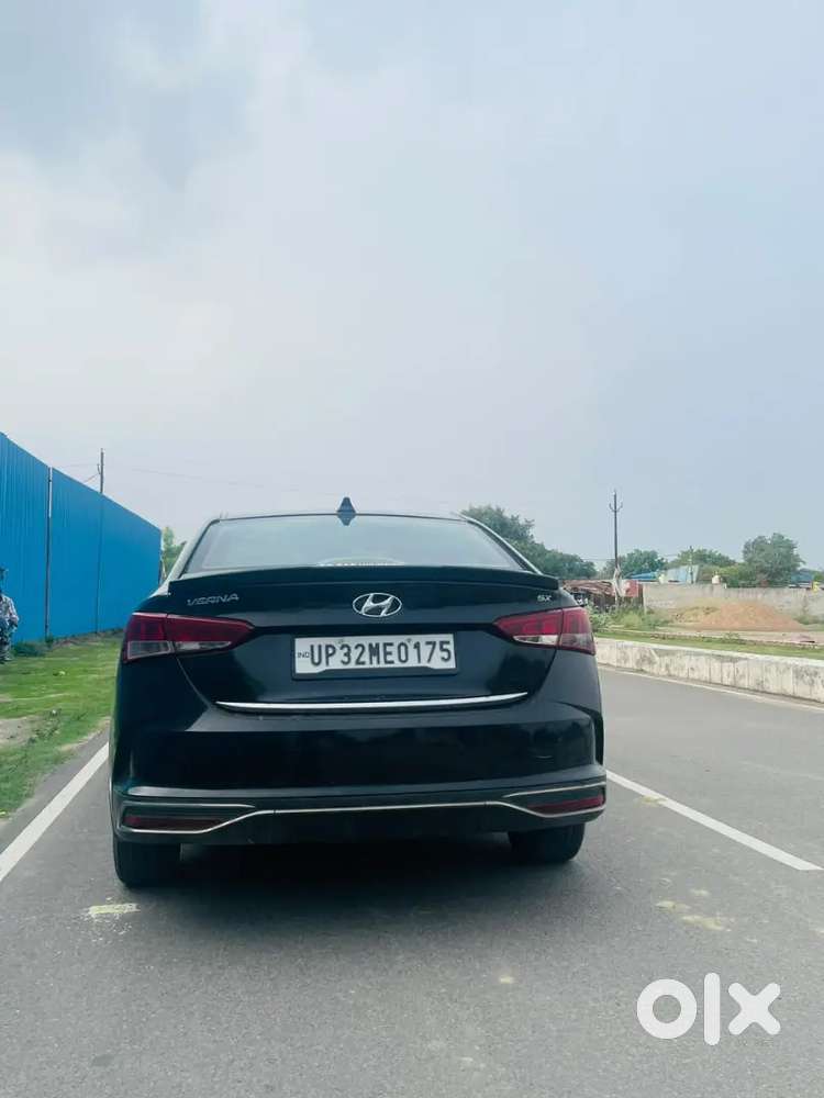 Hyundai Verna Sunroof Diesel Sx Crdi Mt 2021