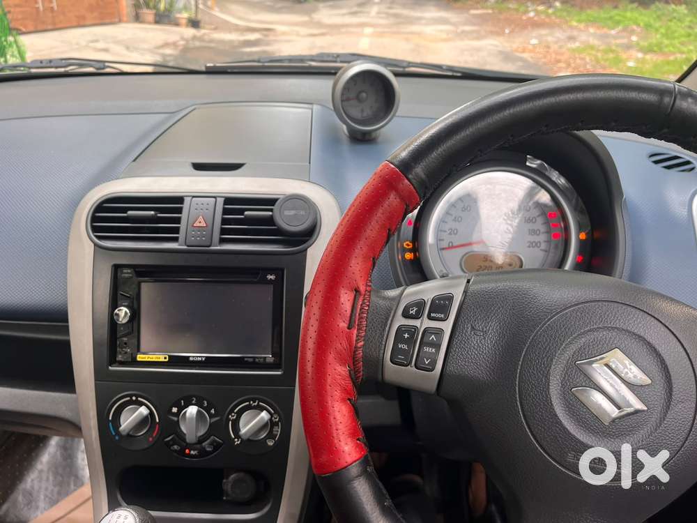 Maruti Suzuki Ritz Zxi, 2012, Petrol