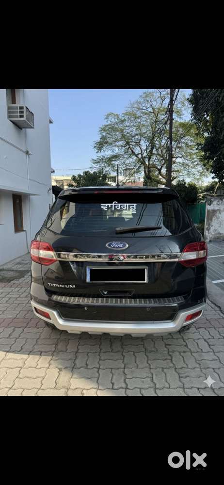 Ford Endeavour 2.2 Titanium At 4x2, 2016, Diesel