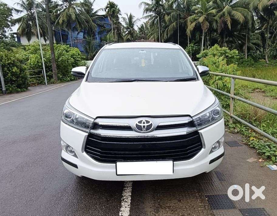 Toyota Innova Crysta 2.8z Automatic, 2017, Diesel