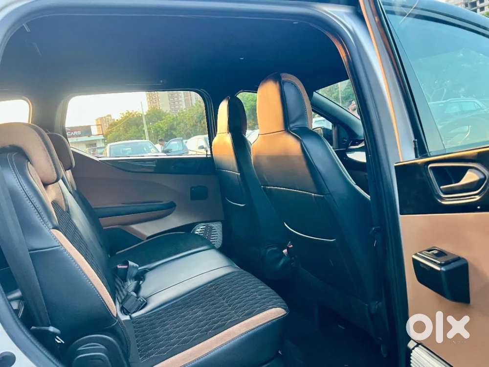 Renault Triber Rxt, 2025, Petrol