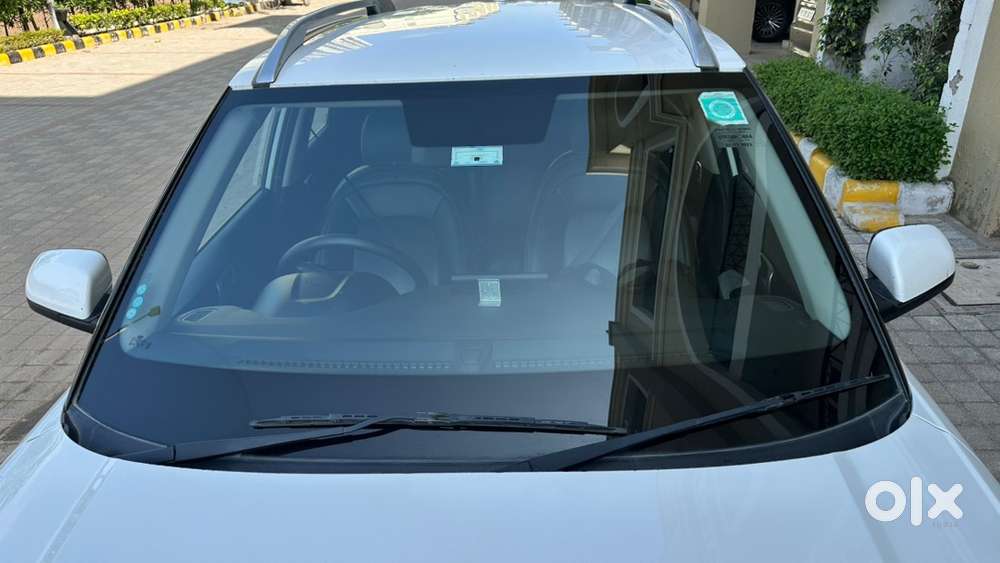 Hyundai Venue Petrol Manual 2023