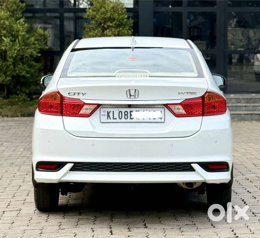 Honda City V Mt Exclusive, 2022, Petrol