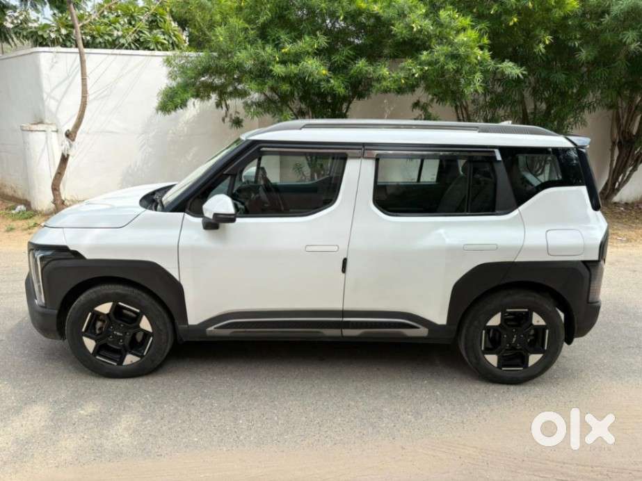 Kia Syros Htk Plus Turbo Dct, 2025, Petrol