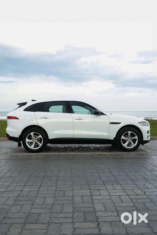 Jaguar F-pace Prestige 2.0 Petrol, 2017, Petrol