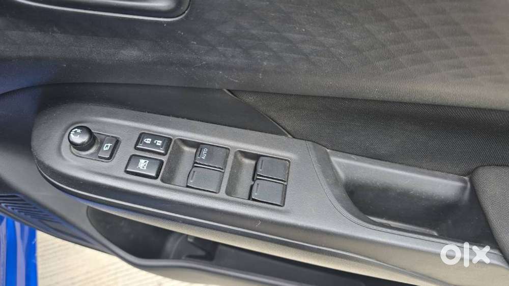 Maruti Suzuki Swift Vxi Ags, 2024, Petrol