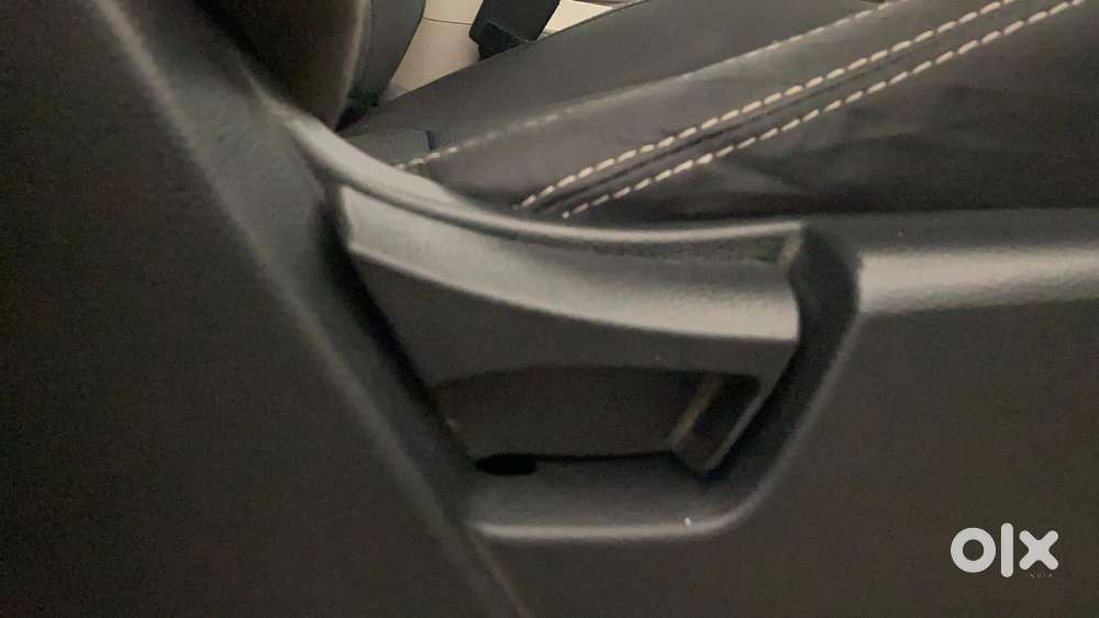 Mahindra Xuv300 W8 Diesel, 2020, Diesel