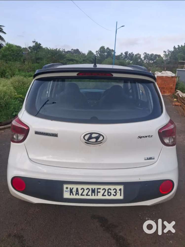 Hyundai Grand I10 2019 Sportz Dual Tone