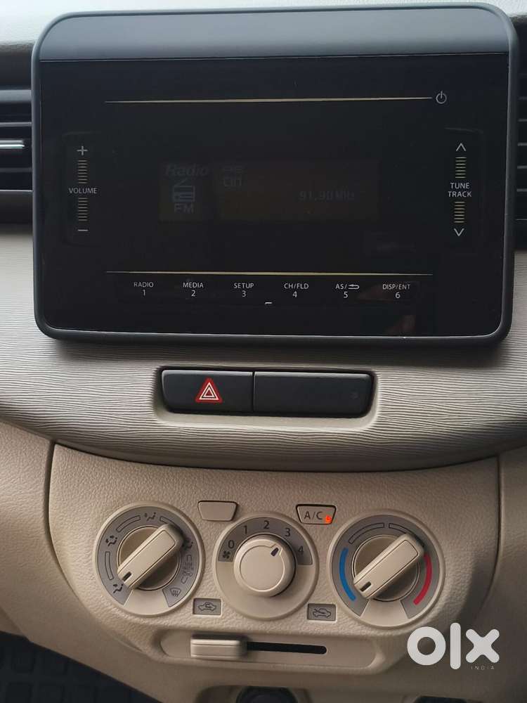 Maruti Suzuki Ertiga 1.5 Vxi, 2022, Petrol